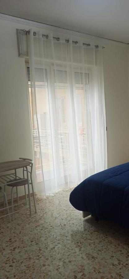 Diana Bed & Breakfast Napoli Bagian luar foto