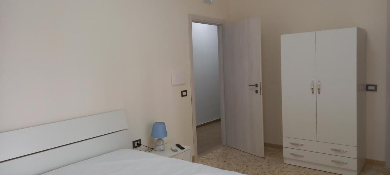 Diana Bed & Breakfast Napoli Bagian luar foto
